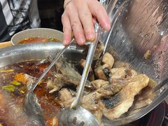 -肖肖酸萝卜鱼火锅(总店)