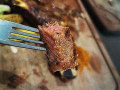 -悦享绿山墙西餐厅