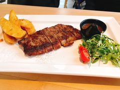 -LENBACH兰巴赫西餐啤酒坊(大连东港店)