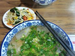 -陇上全荟兰州传统牛肉面(延吉路店)