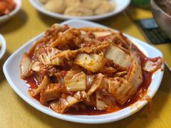辣白菜炒五花肉-屋里家延边朝鲜族冷面(南园店)