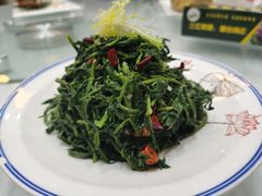 -三江源美食城