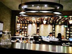 -钟书阁(松江泰晤士小镇店)