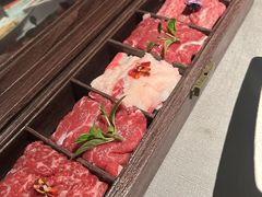 -左庭右院鲜牛肉火锅黑金店(陆家嘴中心店)