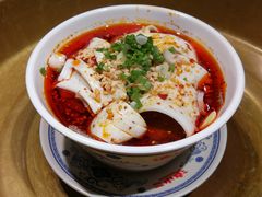 -沪小二炭火蛙锅(淮海中路美食不夜城店)