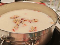 竹荪胡椒猪肚鸡锅-尚尚仙·酸汤猪手·猪肚鸡火锅(华联万柳购物中心店)