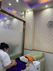 -苗医生专业祛痘·皮肤管理