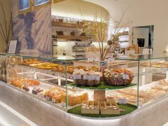 面包甜点陈列柜-Perma Café樸門(五羊店)