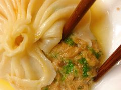 香菜大肉馅灌汤包-东京包子楼(政七街店)