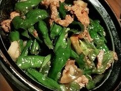 天柱山辣椒炒黑毛猪肉-山里亲戚(淞虹路店)