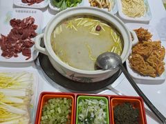 -清真·马坡烧烤涮牛肚·酸浆火锅(新区总店)