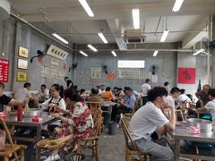 大堂-咏勝锑锅麻辣烫(净居寺路总店)