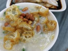 艇仔粥-穗银肠粉店(东川路店)