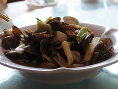 -赶海部落海鲜城(海阳路店)