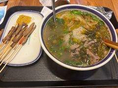 -云阿蛮云南生烫牛肉米线(奉贤路店)