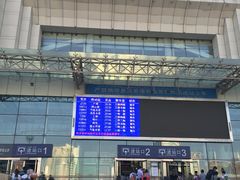 -乌鲁木齐火车站高铁站北广场-地下停车场