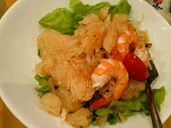 泰式柚子鲜虾色拉-Pho Asia 亚阁越南料理(上海来福士广场店)