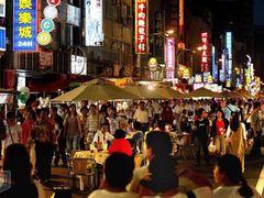 -六合夜市