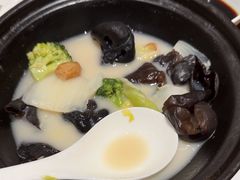 -港丽餐厅(杭大店)