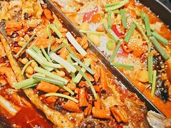 -鸣记脆皮烤鱼·海鲜烤鱼(三八广场店)