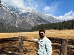 -菌自由丨野生菌火锅特色庭院餐厅(丽江古城店)