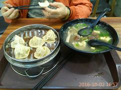 -冯鑫记南京鸭血粉丝汤(南京南站店)