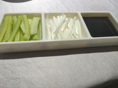 -鸭王烤鸭店(三里河店)