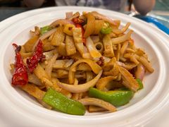 -乡村馕坑肉·烧烤·新疆菜·本地人更爱吃(阿勒泰首店)