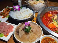 -佬土鹅肠火锅(解放路店)
