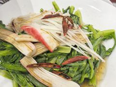 -李连贵熏肉美食酒楼(东市商贸店)