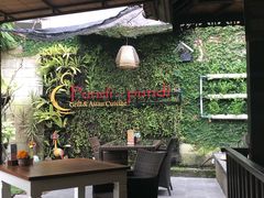 -Pundi Pundi Restaurant