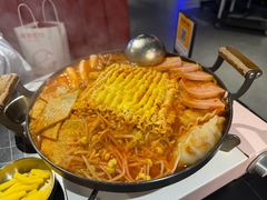 部队火锅加芝士-HOTISLAND海鸡岛·韩国料理(江南西店)