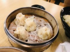 藤椒龙利鱼烧麦-巧燕坊一笼一蒸烧卖(西湖文化广场银泰店)