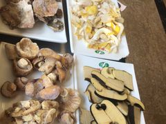 -野菌园·野生菌火锅首创第一家(关兴路总店)