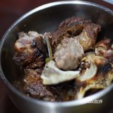 最爱啃骨头的吃货在家也有福气哦！