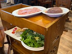 -小天鹅火锅·一线江景洪鼎旗舰店(洪崖洞店)