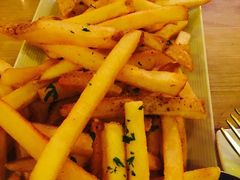 -斯普汇生蚝牛排馆(中骏世界城店)