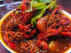 -虾弄弄海派小龙虾·牛羊蝎子火锅