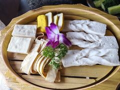 -滇釜火锅·能喝汤的火锅(车公庄店)