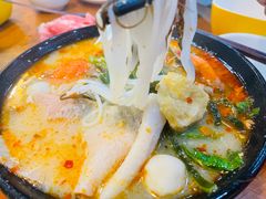 糟柏醋海南粉-老何家后安粉·糟粕醋海鲜火锅(三亚湾椰梦长廊店)