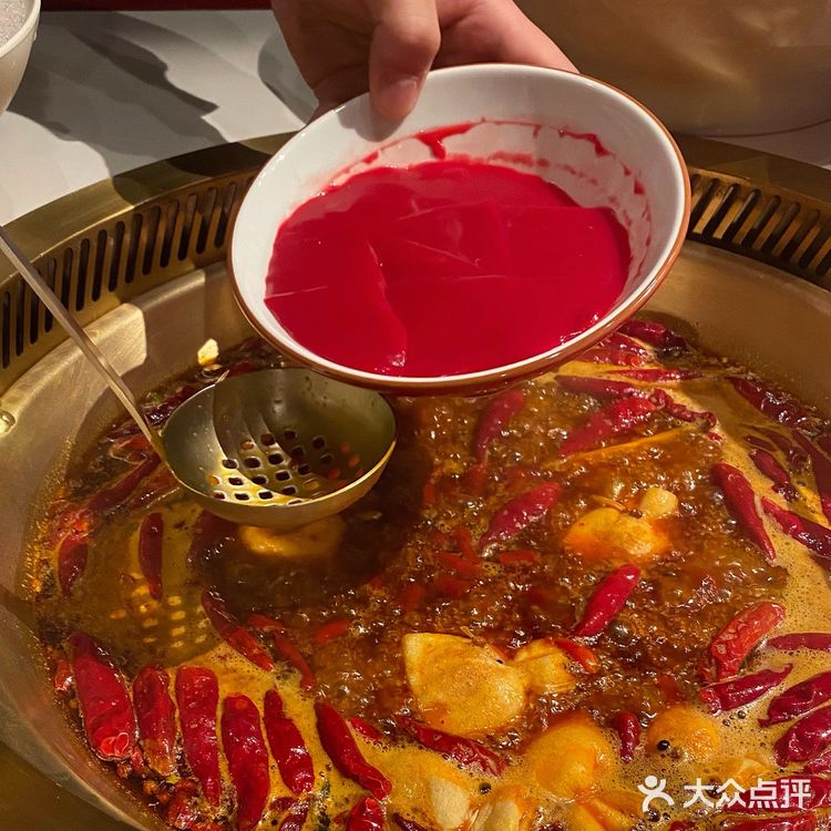 坎爷火锅，不一样味道！满🈵的仪式感