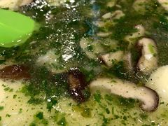 荠菜虾仁烩双菇-七宝农家菜(七宝老街店)