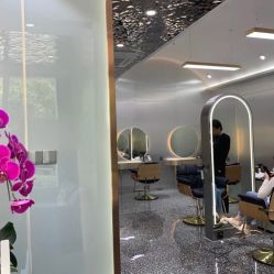 -Tloml salon