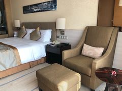 -广州花都皇冠假日酒店