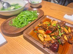 -隔壁老王·家常云南菜(花巷店)