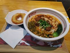 -呷佬·长沙手工米粉(金沙江路店)