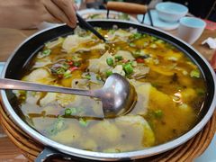 -有红鸡毛店·川菜(建设路店)