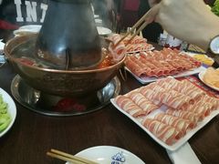 -楼外楼大刀肉传统火锅居(幸福街店)