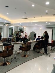 -八佰伴8008星级形象店