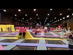 -嘿哟动霸CHUA·新潮玩运动娱乐中心·蹦床滑冰团建乐园